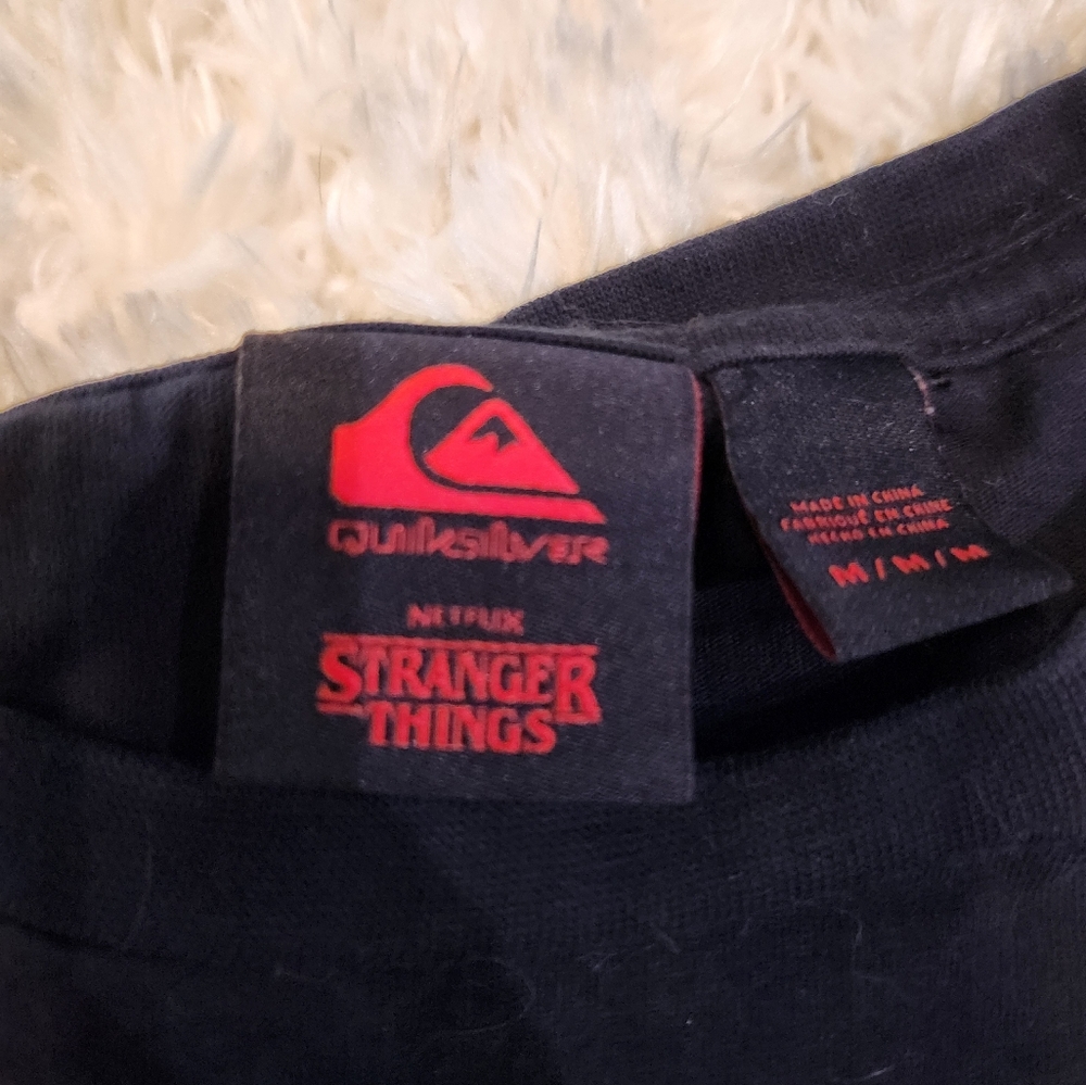 Quiksiver Sranger Things Shirt - Picture 2 of 4
